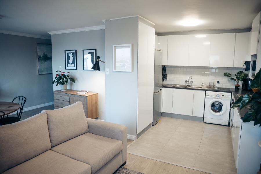 2 Bedroom Property for Sale in Green Point Western Cape